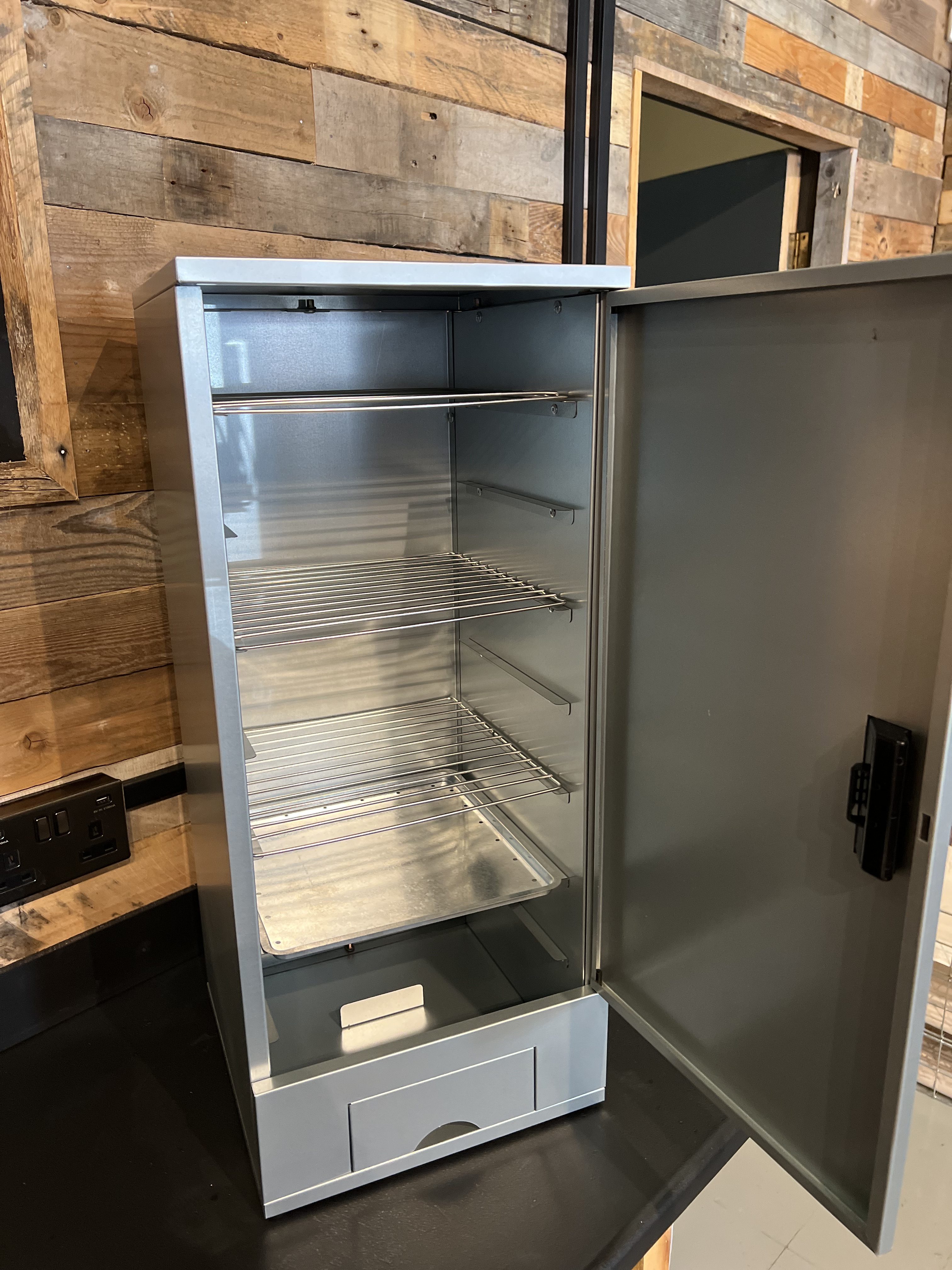 cold smoking cabinet